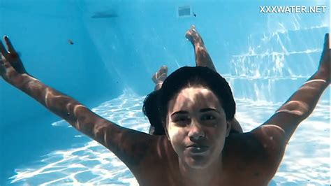 Underwater Videos XVIDEOS