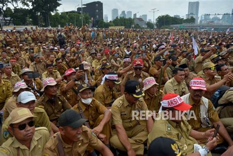 Berapa Lama Masa Jabatan Kepala Desa Begini Aturannya Kampus