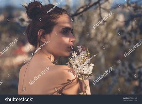 Girl Sexy Woman Hair Bun Naked Stock Photo 650617468 Shutterstock