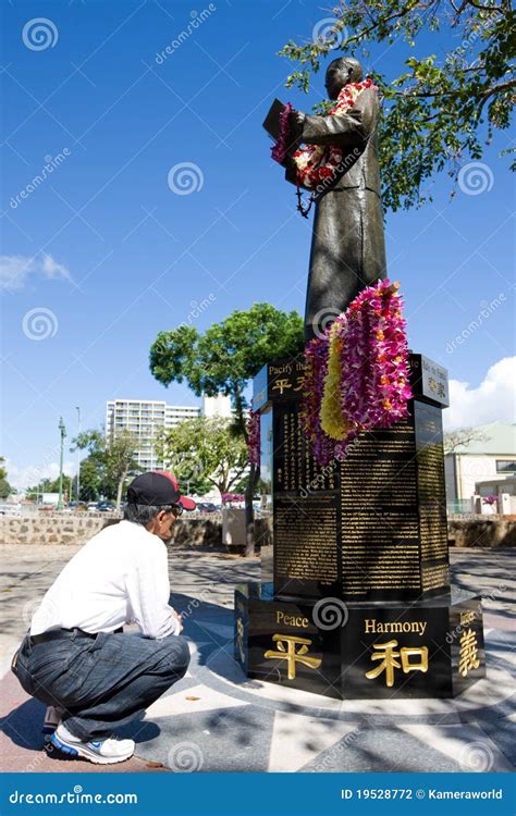 Dr Sun Yat Sen Statue Editorial Photography Image Of Chinatown 19528772