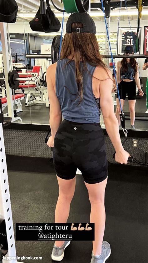 Chrissy Costanza Nude OnlyFans Leaks Fappening FappeningBook