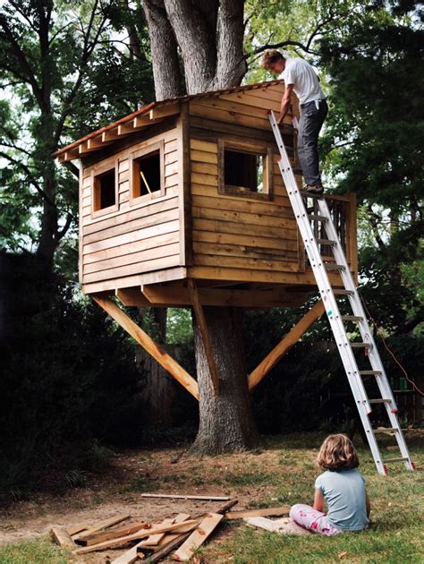 9 DIY Tree Houses With Free Plans To Excite Your Kids - Shelterness