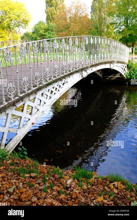 Morden Hall Park Autumn Stock Photo Alamy