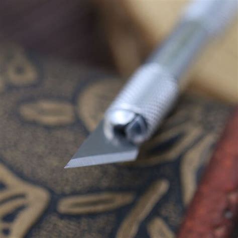 Купить Популярные удобная дерево, резьба ручка бумаги резак скульптуры ...