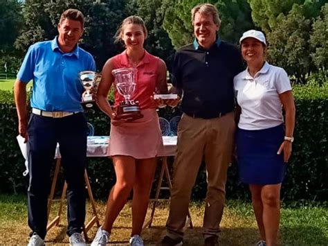 Alisa Khokhlova Campeona Del Mediterranean Golf Championship Wagr En