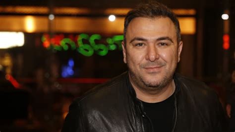 Δήλωση που θα συζητηθεί Με το ζόρι gay δε γίνεται κανείς Fanpage