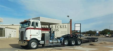 Havent Seen A Cabover Daycab In Awhile Rtruckers