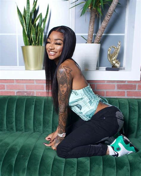 Pin By Naj On Enchanting Pretty Celebrities Hot Body Women Professional Stylist