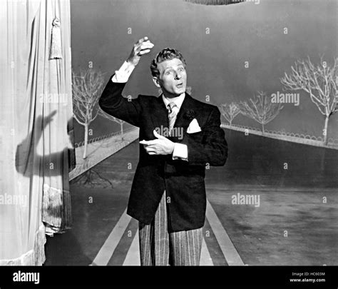 The Secret Life Of Walter Mitty Danny Kaye 1947 Stock Photo Alamy