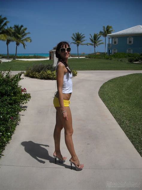 Bikini Model Monica AI Enhanced Bahamas Topaz Sharpen Faceai Porn Pic