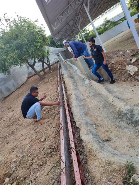 Mejoras En Rea Anexa A La Cancha Techada Unidad Educativa Colegio