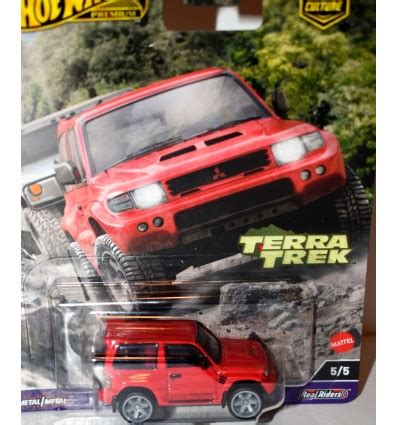 Hot Wheels Premium Terra Trek Mitsubishi Pajero