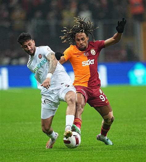 Galatasaray Evinde Tek Golle G Ld Derbiye G Z K Rpt T M Spor Haber