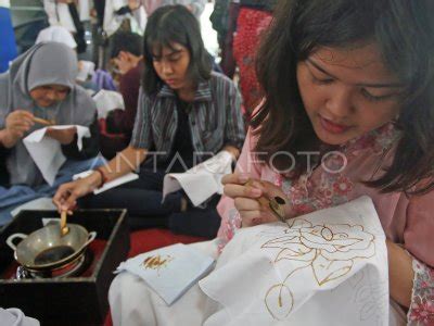 Pameran Wastra Nusantara Antara Foto