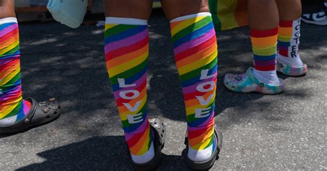En Malaisie c est dangereux d être gay et de porter une montre PureBreak
