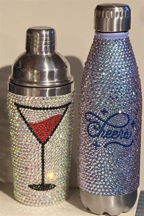 This bluest black paint shade has a surprising light-absorbing trick 5