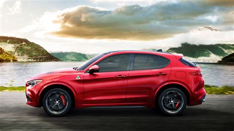 Alfa Romeo Stelvio Foto E Immagini Esclusive Listino Quattroruote It