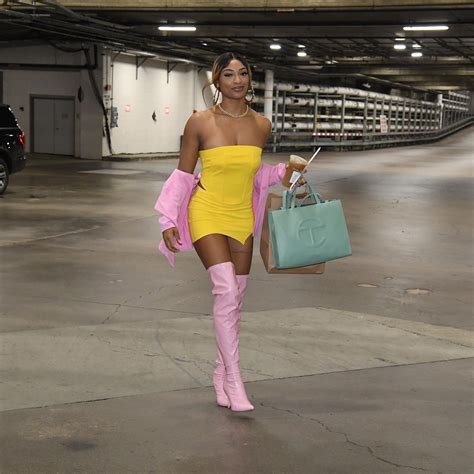 DiJonai Carringtons Hot Selfies BootymotionTV