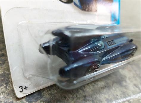 The Brave And The Bold Batmobile Hot Wheels Hw City Series Hobbies Toys Toys Games