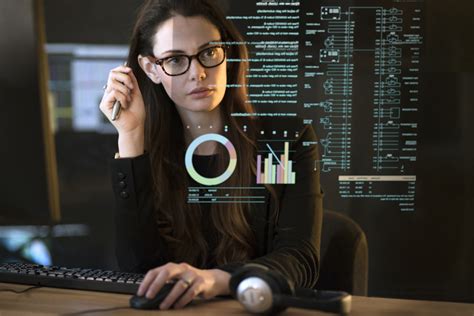 how to become an insurance investigator