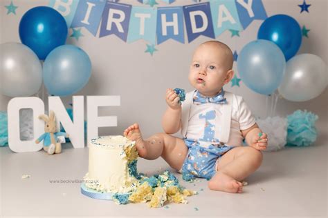 Why Choose A Cakesmash To Celebrate A First Birthday Becki Williams