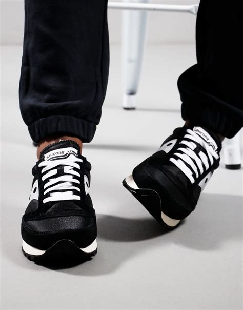 Saucony Jazz 81 Trainers Black/Grey - Terraces Menswear