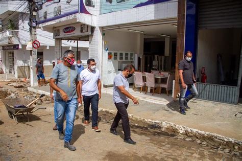 Prefeito Edilson Tavares Visita Canteiros De Obras Municipais