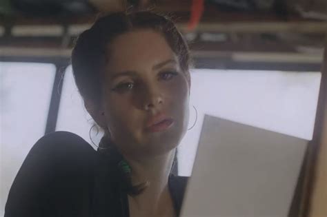 LANA DEL REY APRESENTA MAIS DUAS FAIXAS DE SEU NOVO ÁLBUM OS VIDEOCLIPES DAS CANÇÕES FUCK IT