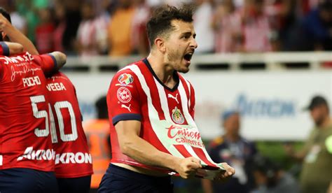 Chivas Derrot Al Atlas Por La M Nima Y Habr Cl Sico Nacional En