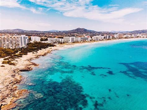 Playa de Cala Millor, Spain - Beach Guide, Info, Photos - BeachAtlas