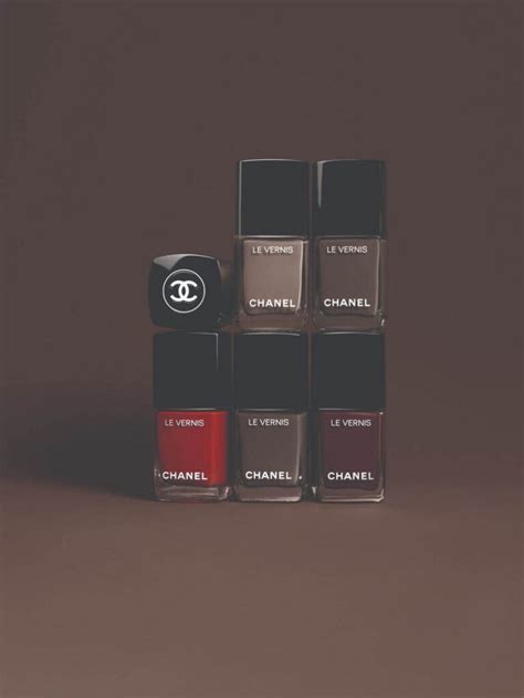 Осенне-зимняя коллекция макияжа Chanel Tone on Tone Makeup Collection ...