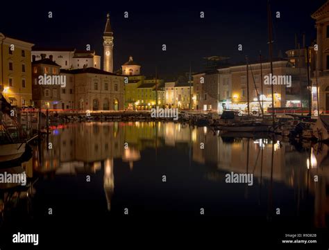 Coastal Towns Hi Res Stock Photography And Images Alamy