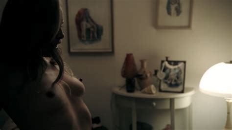 Nude Video Celebs Inez Bjorg David Nude Neu In Unserer Familie