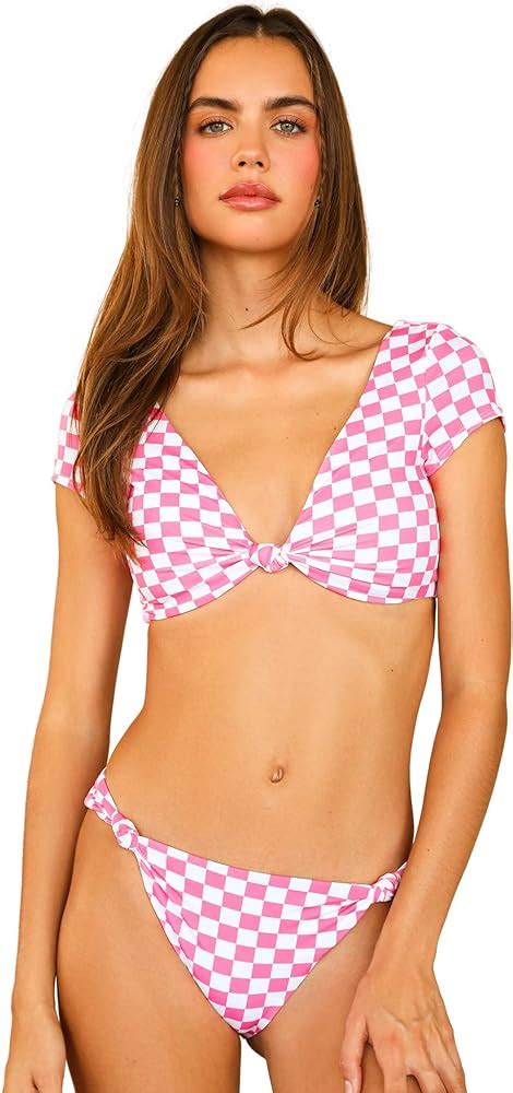 Hot Sexy Quinn Weng Bikini Pics