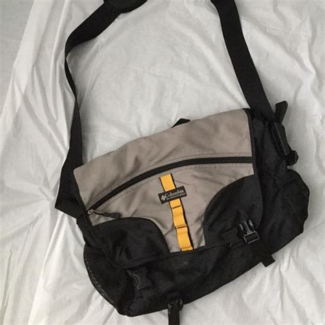 Columbia Messenger Bag Depop