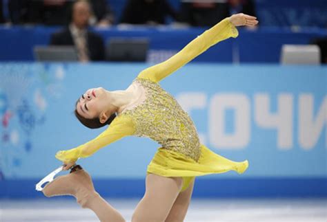 Ấn tượng với HOT GIRL XINH ĐẸP TUỔI của làng trượt băng Hàn Quốc