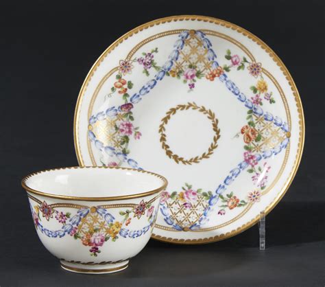 Épinglé sur Porcelaines de Sevres