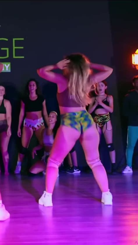 Create A Perfect Twerking Dance Video To Promote Your Song Twerk Dance