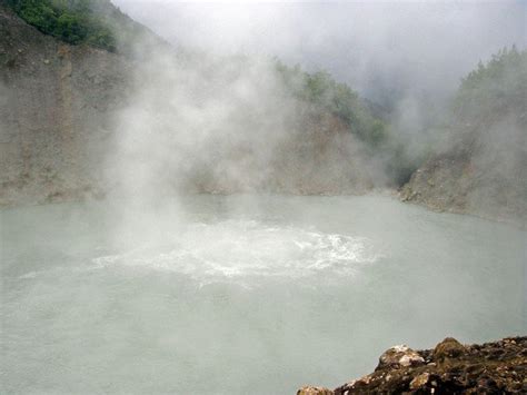 Dos Lugares Mais Perigosos Do Mundo Para Visitar Mega Curioso