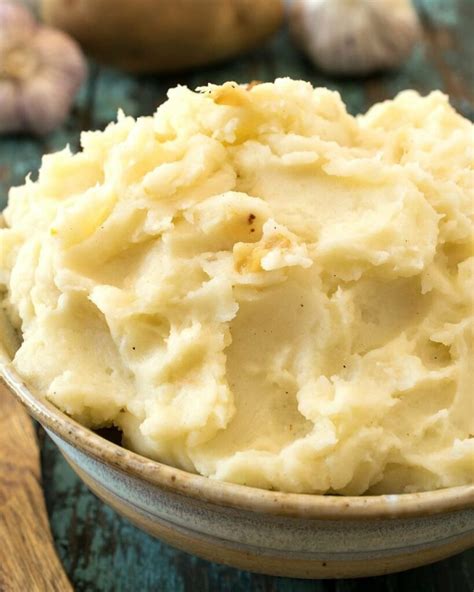 Garlic Mashed Potato Recipe Velvety Garlicky And Mouthwatering Trembom