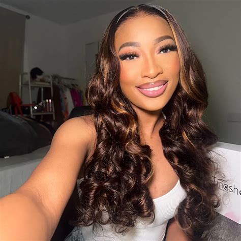 Ready To Go Glueless Honey Blonde Highlight Wig Pre Cut X HD Lace Front Wig Bleached Knots