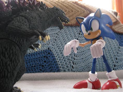 Godzilla vs Sonic by DarkSaberCat on deviantART