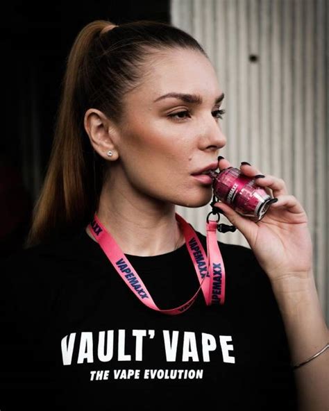 Одноразовый выбор Vault Vape VAPEMAXX GAZZBAR disposable