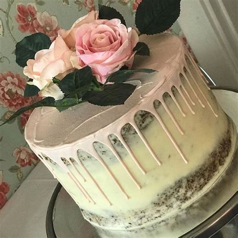 Naked Cream Cheese Drip Cake Miss Cake