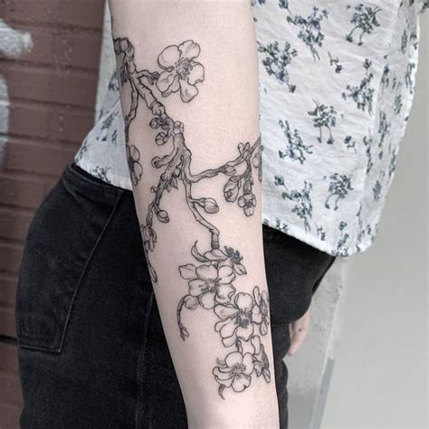 ТАТУИРОВКА С КАРТИНОЙ ВАН ГОГА цветущий миндаль | Van gogh tattoo ...