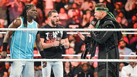 Johnny Gargano And R Truth Drop In As Miz Explains The Dexter Lumis