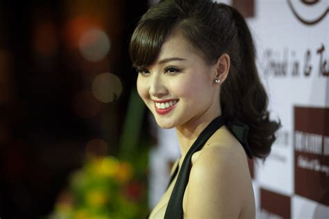 Hot girl Tâm Tít nóng bỏng bất ngờ