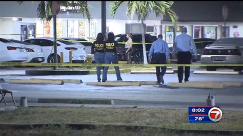 Police 2 Dead At Least 20 Injured In Nw Miami Dade Banquet Hall