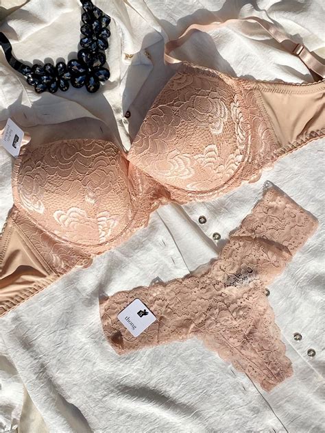 Cross testszínű fűzős tanga Baci Lingerie