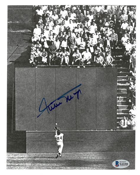 Lot Detail Willie Mays Autographed 8x10 Photo The Catch